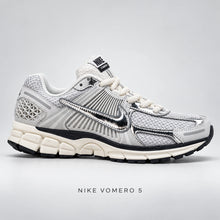 Nike Zoom Vomero 5 Plata